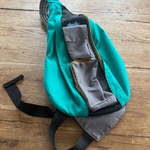 Kavu Rope Sling Bag - Black Forest